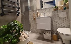 Posnania Comfort Apartment, Free Parking, Self Check-In 24H